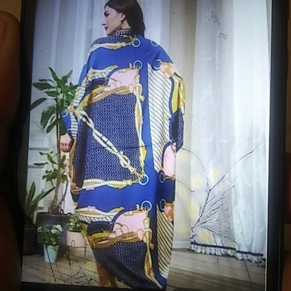 MULTICOLOR CHAIN PRINT MAXI CAFTAN - Picture 2 of 6